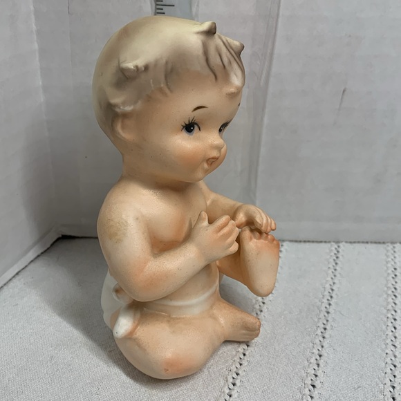 NAPCO Piano BABY PORCELAIN FIGURINE vintage 1960 5” - Picture 6 of 7